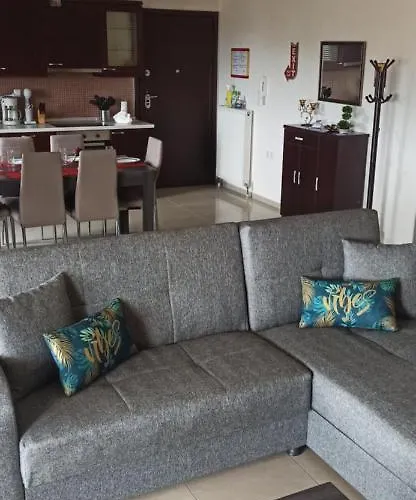 Fotini's Néa Péramos